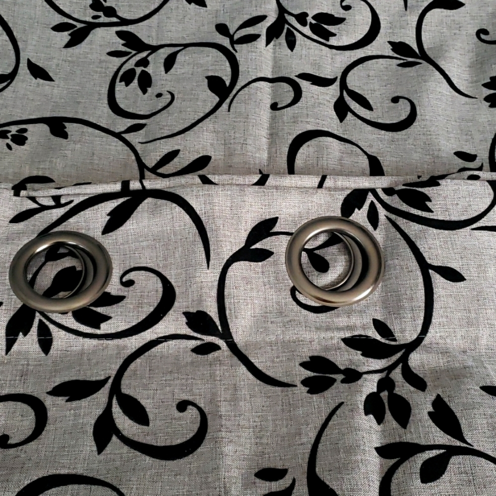 Set of 3 Curtain Panels 84 in